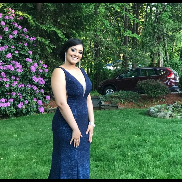 Prom Dress - Picture 2 of 5